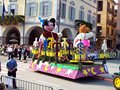 Un carro fiorito